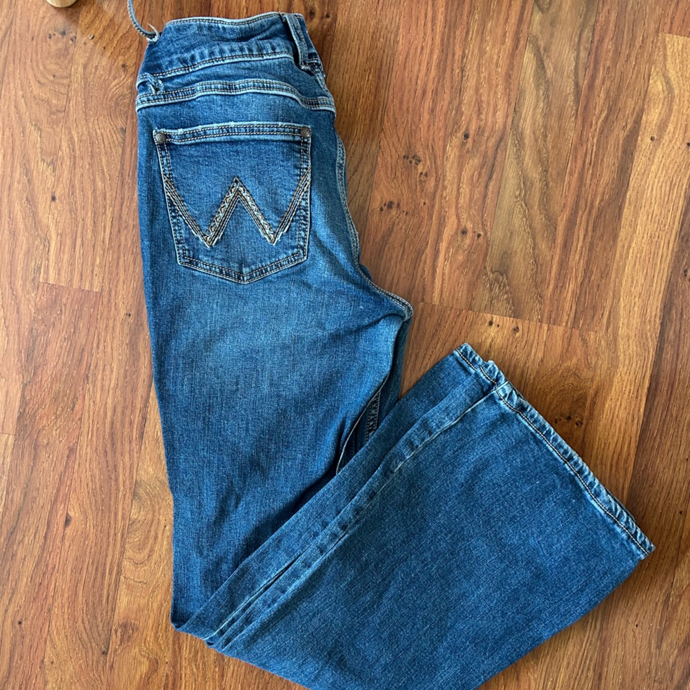 Wrangler Women's Flare Jeans in Deep Blue